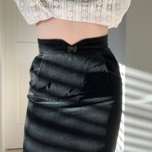 Elegant Black velvet maxi skirt